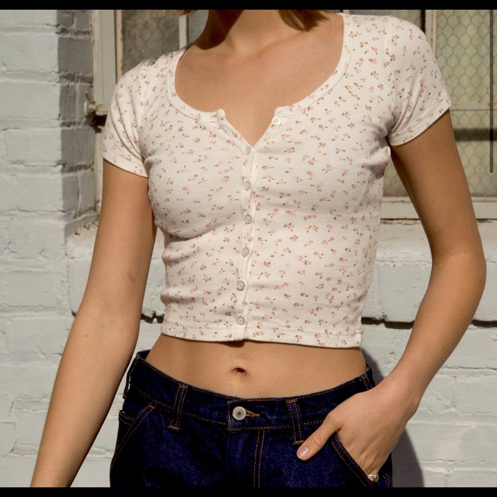 Brandy Melville Zelly T-Shirt